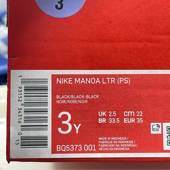 Nike boys Size 3 Manoa Leather Boots Triple Black Style BQ5373-001 NWT - Picture 7 of 8